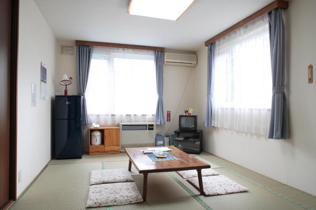 Cottage Yuyu NakaNakafurano Стая снимка